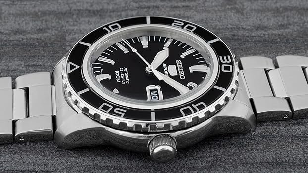 Seiko Alpinist Alternatives: 7 Field Watches Worth Buying (2026)